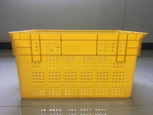 600*400mm 과일과 야채 플라스틱은 쌓아 올릴 수 있는 전환 배포를 나무 상자에 채워 넣습니다